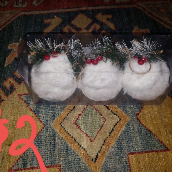 Christmas decorations - Picture 1 of 11